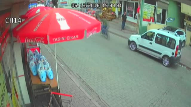 280 Bin Lira Dolandıran Sahte Polisi, ‘Simitçi’ ve ‘Bici Bicici’ Polisler Yakaladı