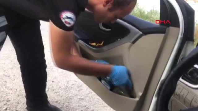 Adana Kovalamaca Sonucu Durdurulan Otomobilden Uyuşturucu Çıktı