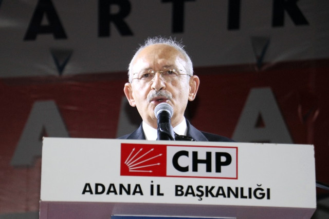 Kılıçdaroğlu, Adana’da Vatandaşlarla İftar Yaptı