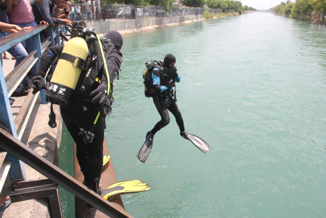 Polis Can Kurtarma, Vatandaş Canlı Yayın Derdinde