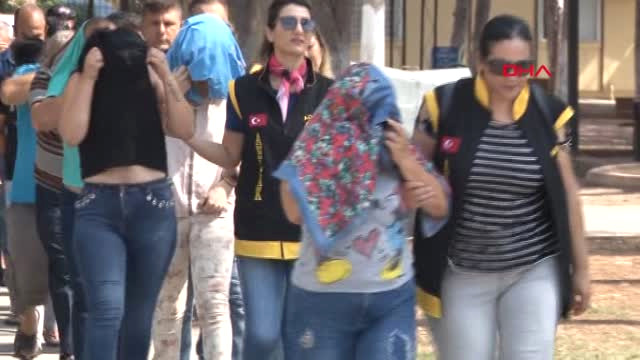 Adana Polis Fuhuş Çetesini Yakalamak İçin Kılıktan Kılığa Girmiş