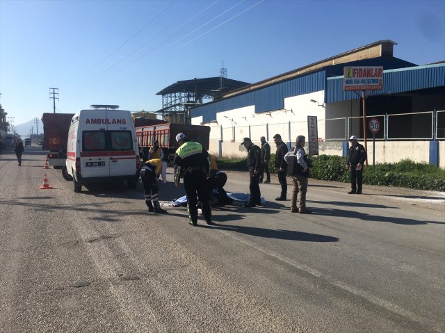 Adana’da Kamyonun Çarptığı Yaya Öldü