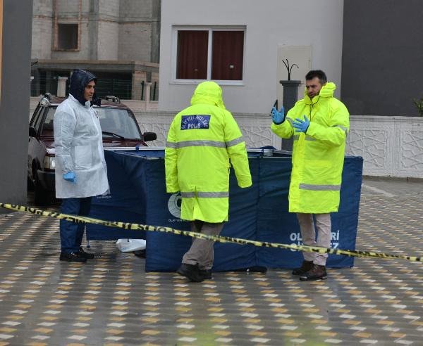 Kanser Olduğunu Öğrenince İntihar Eden Kadının Son Görüntüleri Kamerada