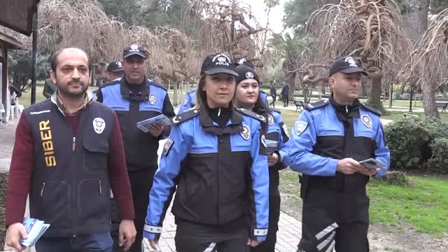 Polisten ‘Mavi Balina’Ya Karşı Bilgilendirme
