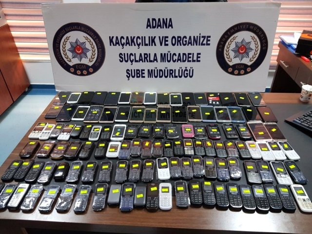 Adana’da 120 Kaçak Cep Telefonu Ele Geçirildi
