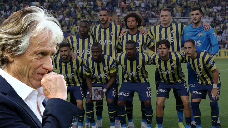Canlı yayında Fenerbahçe’nin golcüsünü açıkladı! ‘6 ayrılık yaşanabilir’