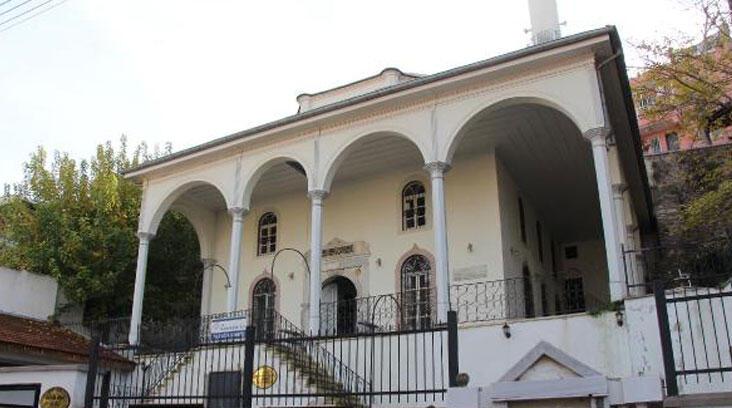 İzmir’de tarihi camiler, hırsızların hedefi oldu