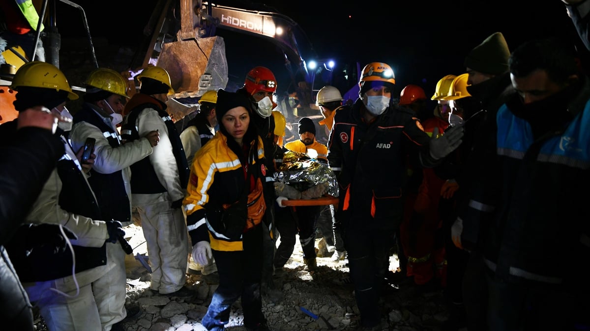 Gaziantep’te enkaz altından 170. saatte kurtarıldı