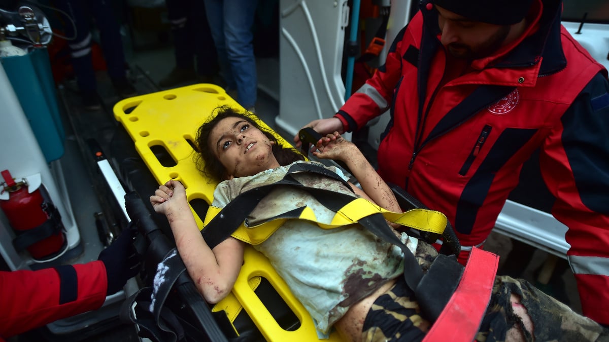 Kahramanmaraş’ta enkaz altında kalan anne ve kızı 101’inci saatte kurtarıldı