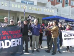 Amasra Faciası Davası Öncesi Adliye Önünde Açıklama… CHP’li Bankoğlu: “Birileri Emekli Edilmiş Olsa da Sorumlular Yargılanan Kadar Bu İşin Peşini…