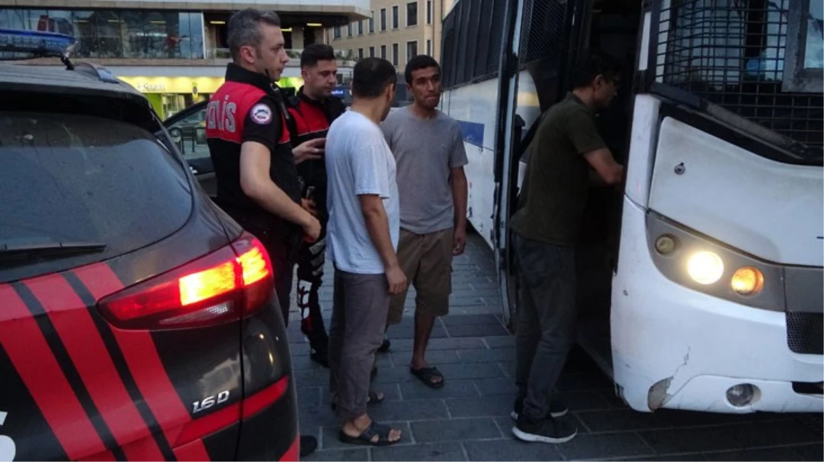İstanbul’da sistemsiz göçmen denetimi! Polis göz açtırmadı, kaçakların hepsi hudut dışı edilecek