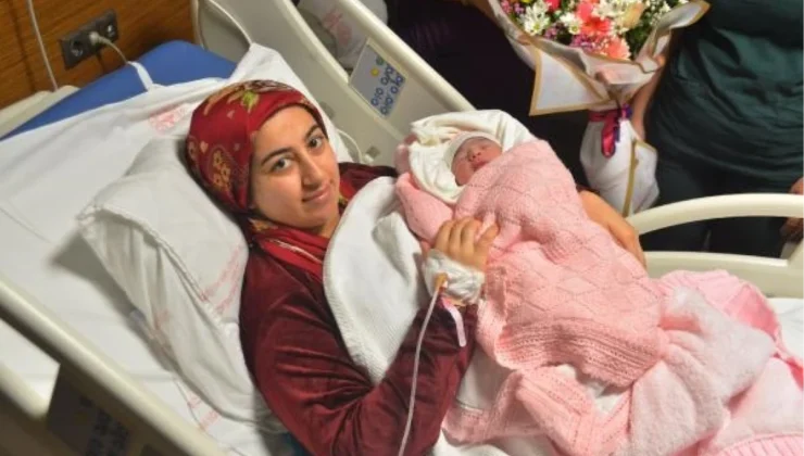 Adana’da 2024’ün Birinci Bebeği Dünyaya Geldi