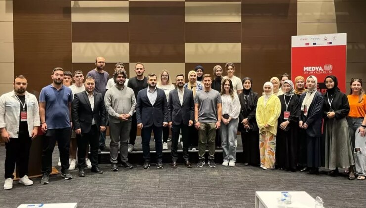 BAŞKAN İmam Hatipliler Derneği Medya Okuryazarlığı ve Uydurma Haberlerle Uğraş Projesi Tamamlandı
