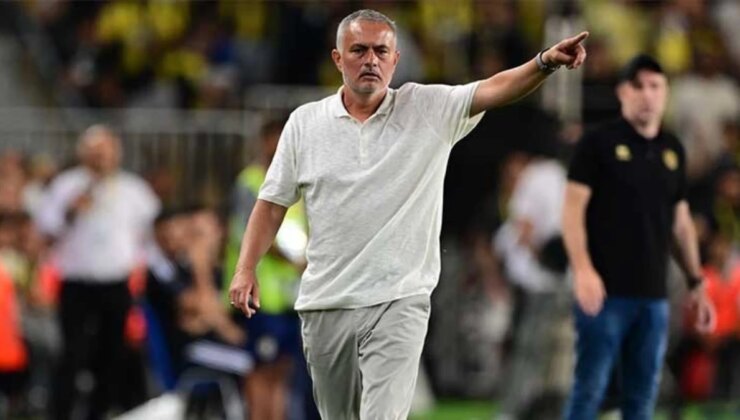 Fenerbahçe-Adana Demirspor maçının birinci 11’leri belirli oldu