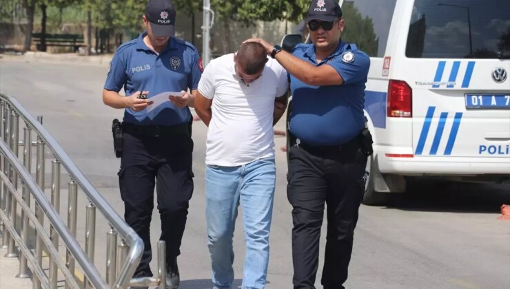 Adana’da meskende ruhsatsız 5 tabanca ele geçirildi