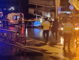 Kazaya müdahale eden polis, İETT otobüsünün altında kalarak şehit oldu