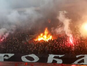 Olaylı derbide ortalık savaş alanına döndü! İşte kazanan